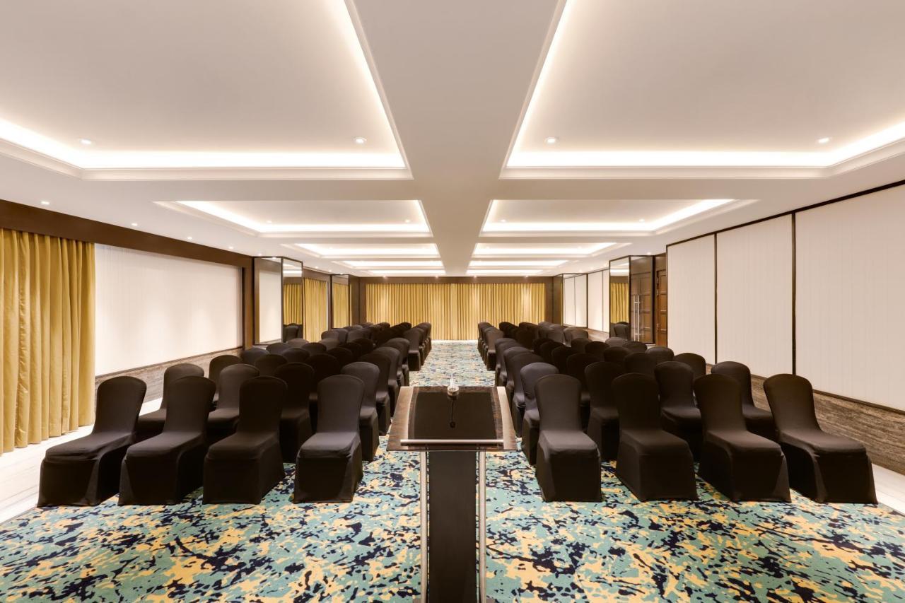 Lemon Tree Premier, Mumbai International Airport Otel Dış mekan fotoğraf
