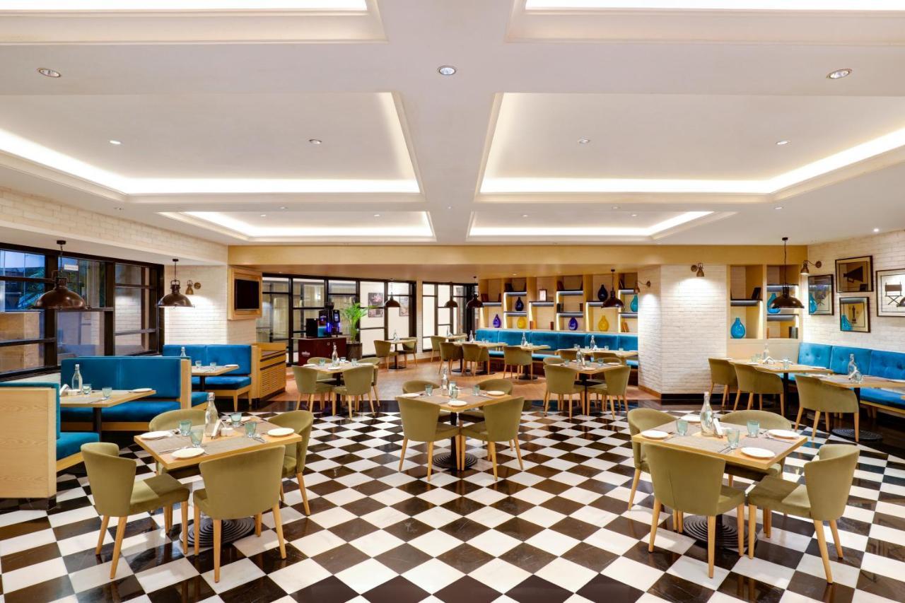 Lemon Tree Premier, Mumbai International Airport Otel Dış mekan fotoğraf